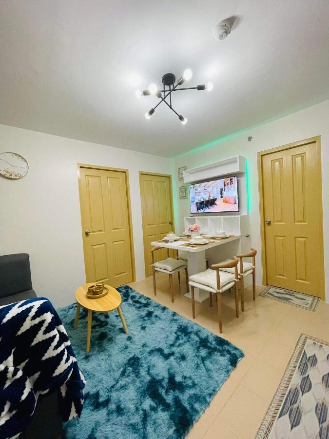 Lovely 2 Bedroom Condo Unit Илоило Экстерьер фото
